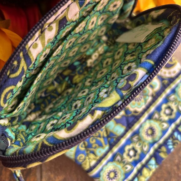 Vera Bradley Wristlet and Coin Purse Bundle in Rhythm and Blues Pattern - Picture 9 of 9